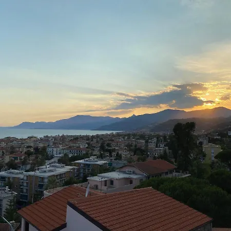 Casa Petra - Vista Mare Citta Vecchia Bordighera